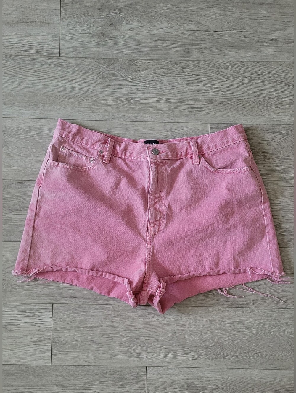 BDG Mom High-Rise Jean Shorts
